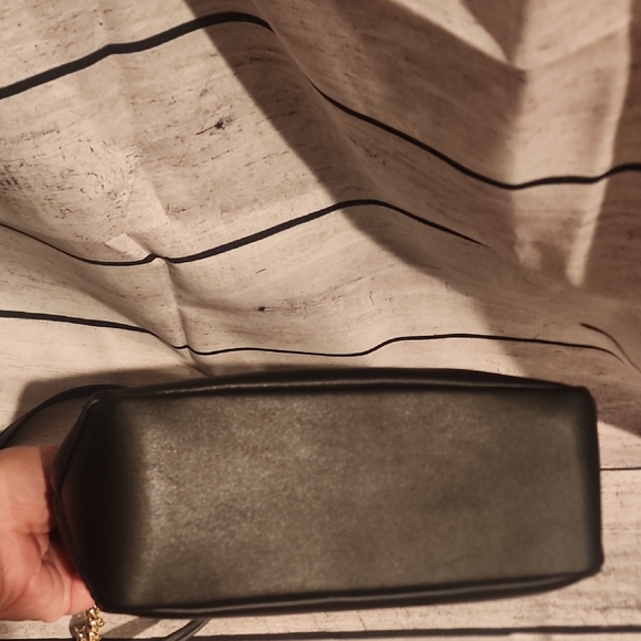 Nine West Black and Gold Crossbody Bag - Picture 5 of 6